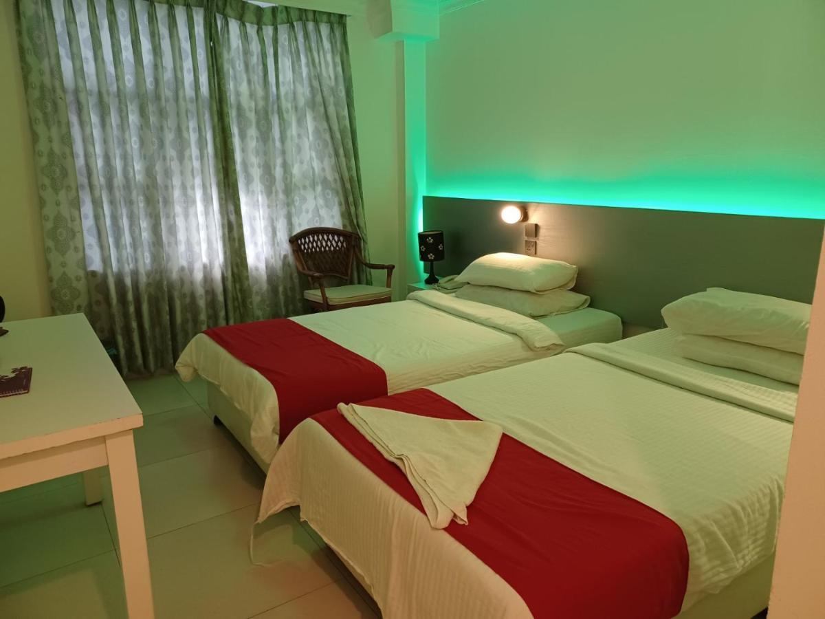 Beach Grand & Spa Premium Hulhumalé Extérieur photo