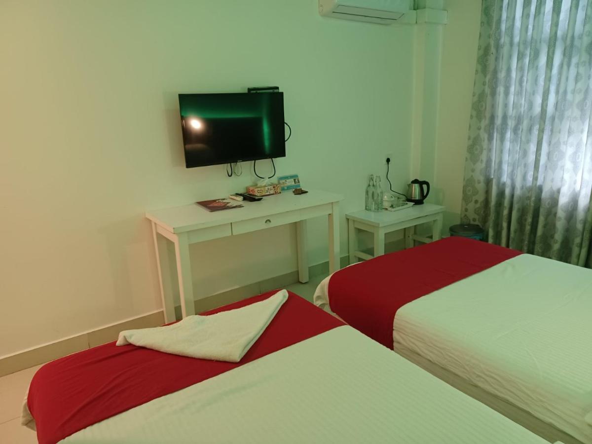 Beach Grand & Spa Premium Hulhumalé Extérieur photo