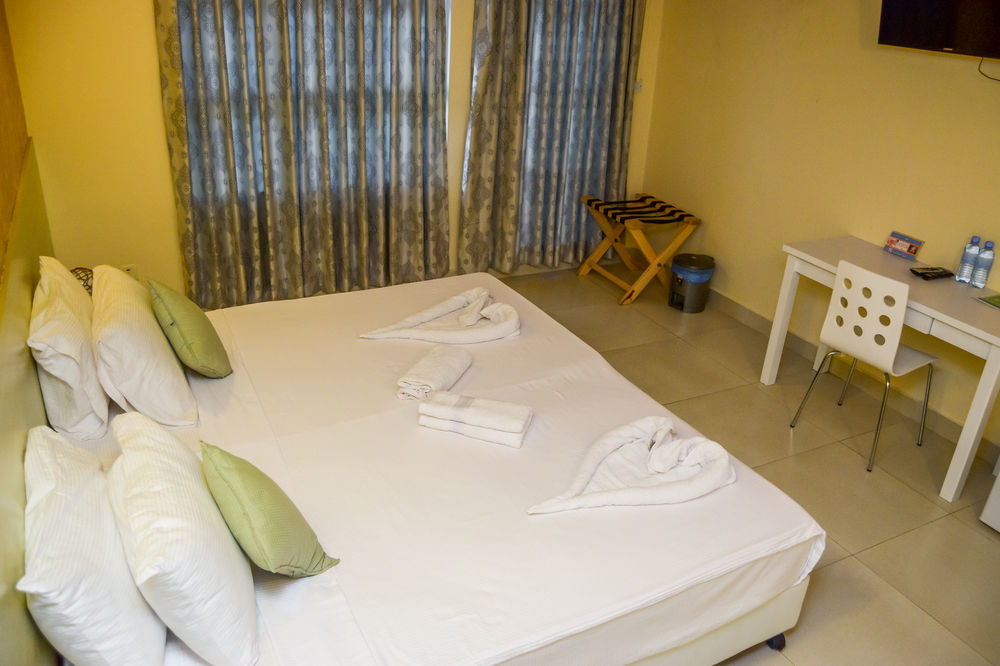 Beach Grand & Spa Premium Hulhumalé Extérieur photo