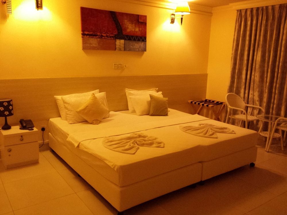 Beach Grand & Spa Premium Hulhumalé Extérieur photo
